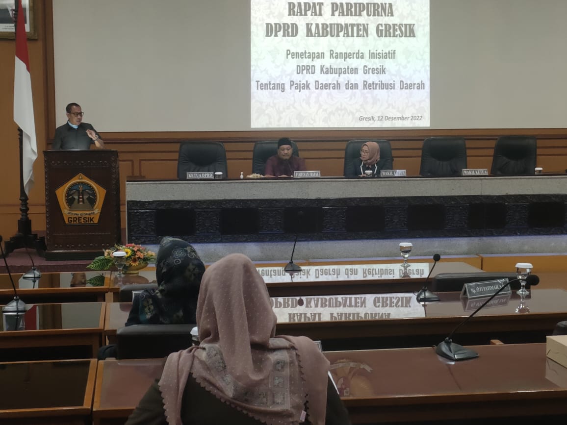 DPRD Gresik Sepakat Tetapkan Usul Prakarsa Ranperda Pajak Daerah dan Retribusi Daerah