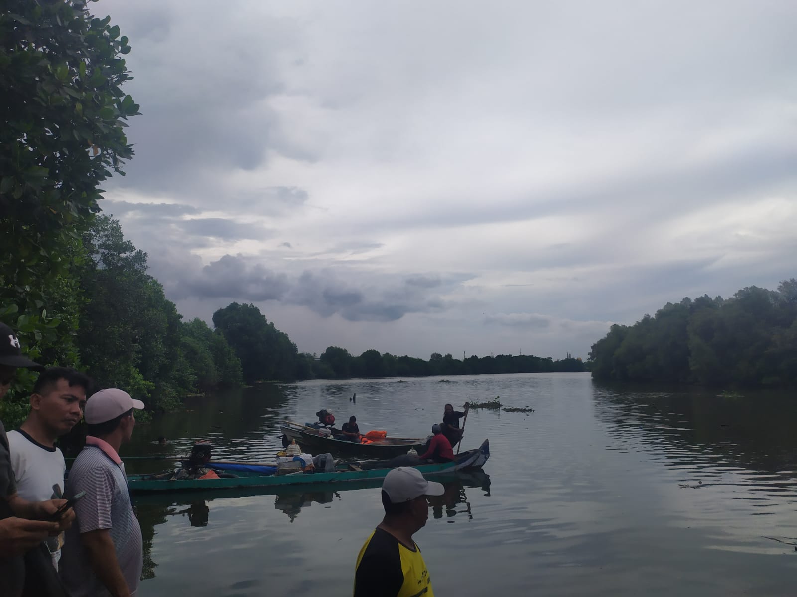 Cari Kerang di Kali Mireng, Pelajar SMP di Gresik Hilang Terseret Arus