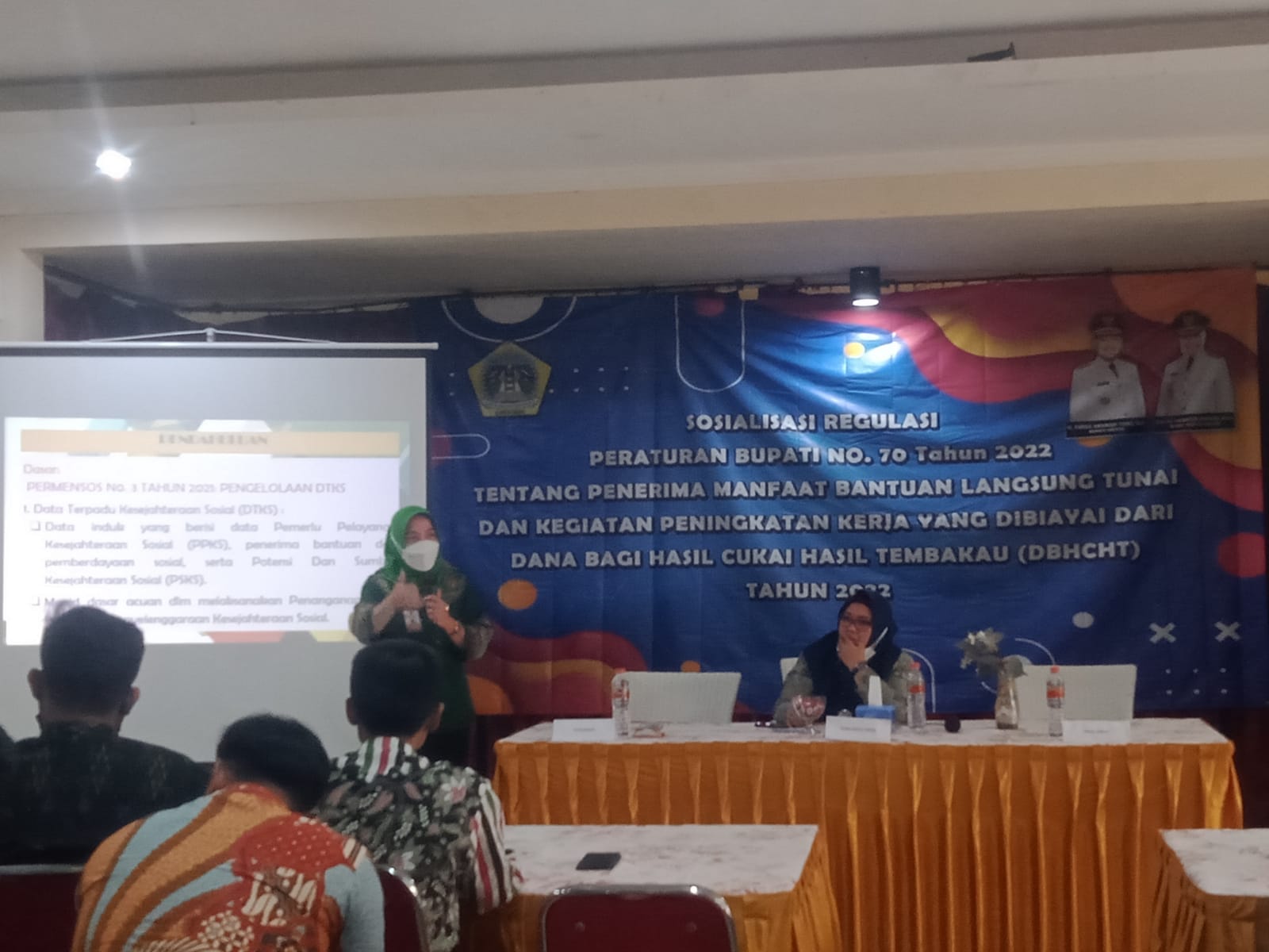 DTKS  di Gresik Amburadul, Bu Min : Perlu Pengawalan Supaya Kades Gak Sak Karepe Dewe