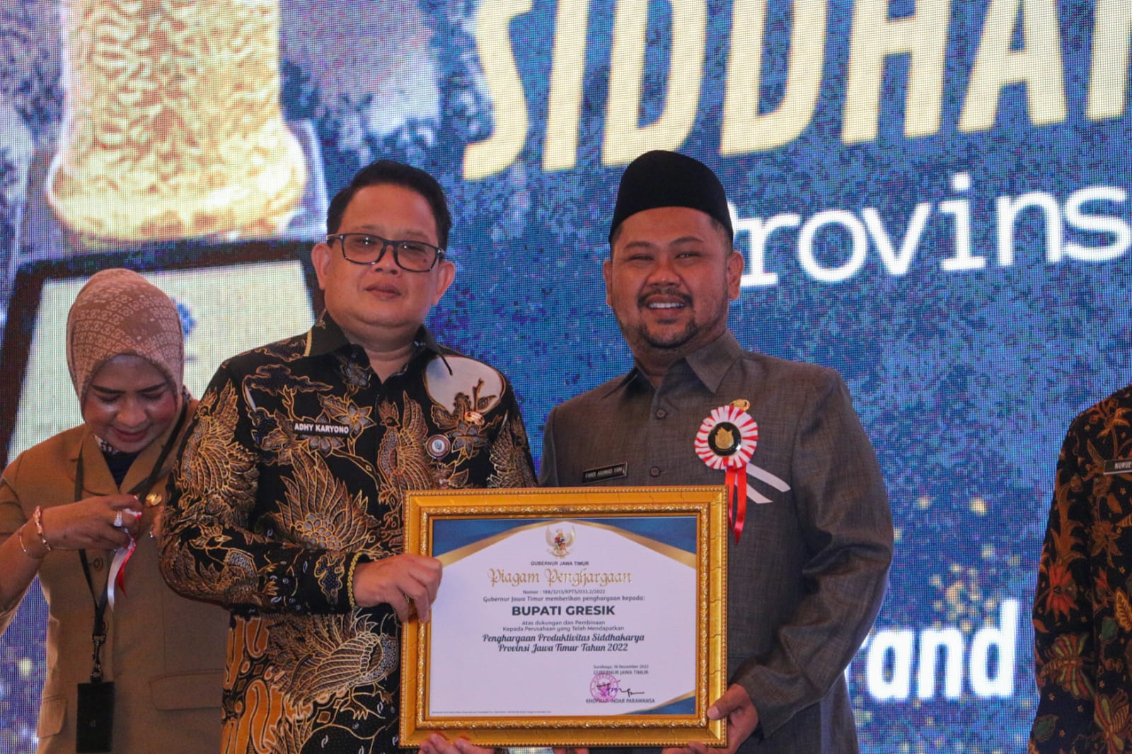 Bupati Gus Yani Raih Penghargaan Siddhakarya Tahun 2022.