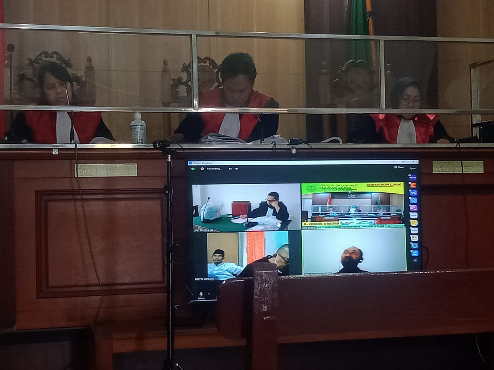 Sidang Lanjutan Penistaan Agama di PN Gresik, Saksi Ahli Bahasa dan Ahli Labfor Nyatakan Tak Ada Rekayasa