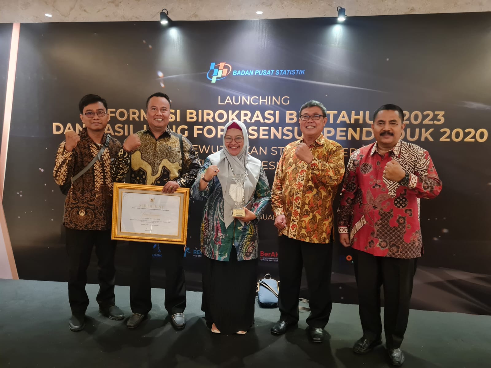 Desa Gumeng Bawa Gresik Masuk 7 Terbaik Desa  Cantik Se-Indonesia