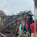 Ditinggal Bekerja, Rumah Petani di Gresik Ludes Jadi Arang