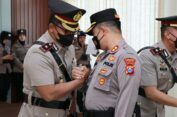 Dua PJU Polres Gresik dan Dua Kapolsek Jajaran Jalani Sertijab
