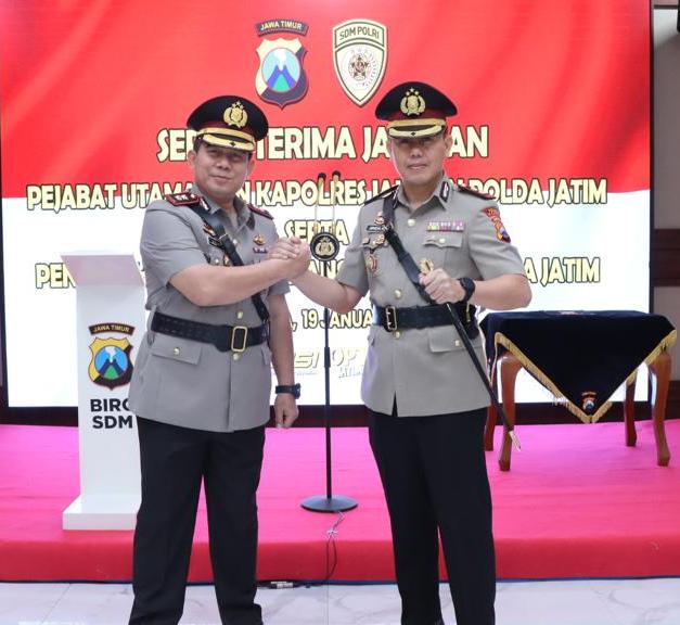 Tongkat Kapolres Gresik Bergeser ke AKBP Adhitya Panji Anom