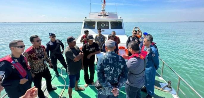 Tanpa Libatkan Dewan Lagi, Nelayan Lumpur Gresik Berdamai Soal Limbah Pengerukan Kolam Pelabuhan PG dan Reklamasi KIAS