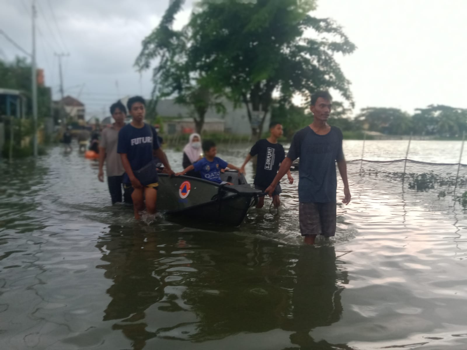 430 Rumah di Dua Desa di Kecamatan Cerme masih Terendam Banjir Luapan Kali Lamong