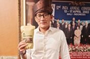 Sengaja Dikirimi Kopi Bubuk, Menparekraf Kagumi Produk Ekonomi Kreatif Asal Gresik