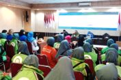 Pertebal Imtaq dan Tingkatkan Profesional, Ojol Perempuan Gresik Diberi Siraman Rohani