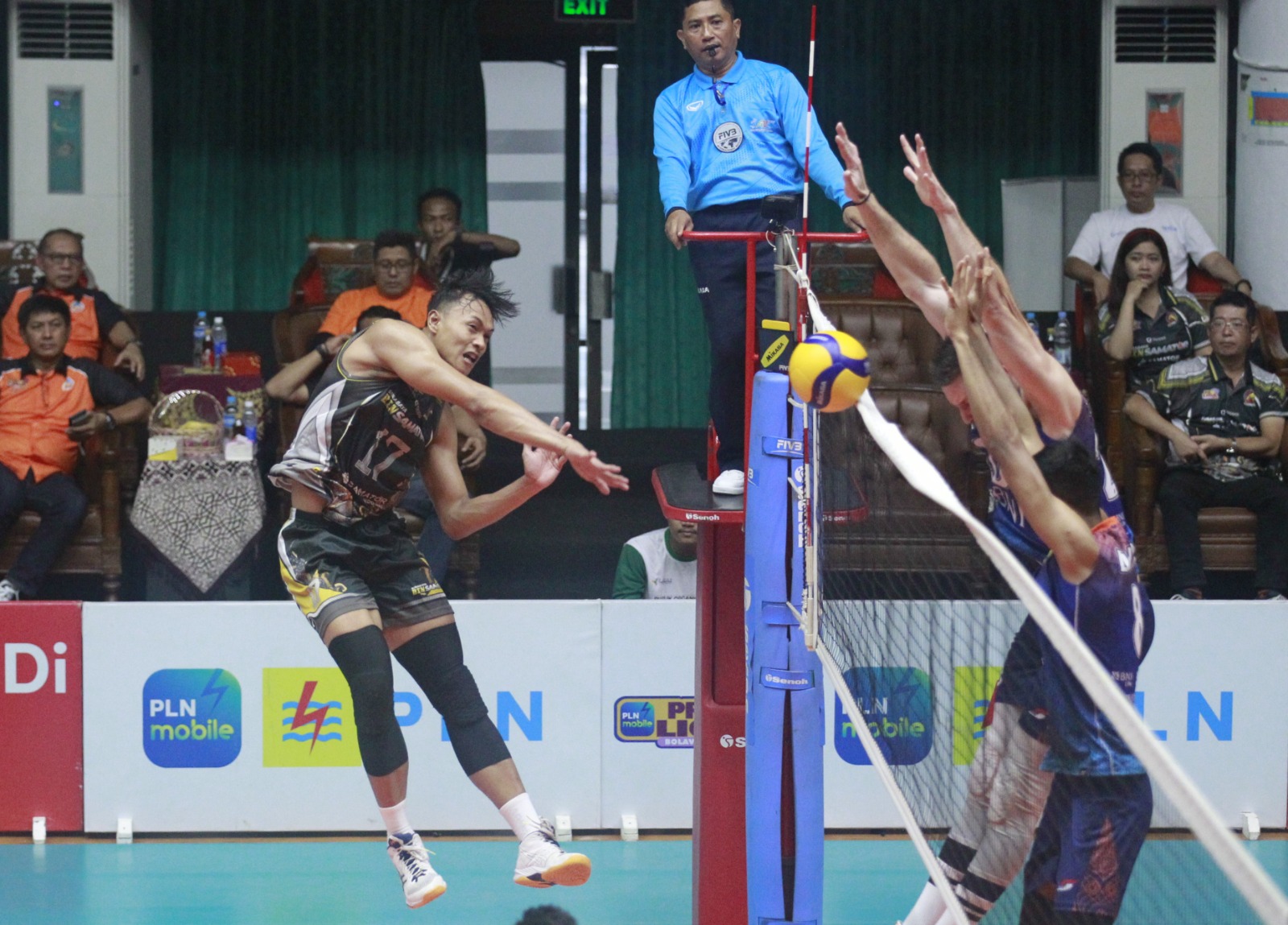 Juara Bertahan Surabaya BIN Samator Kalahkan Jakarta BNI 46