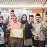 Bupati dan Baznas Gresik Borong Penghargaan Baznas Award 2023
