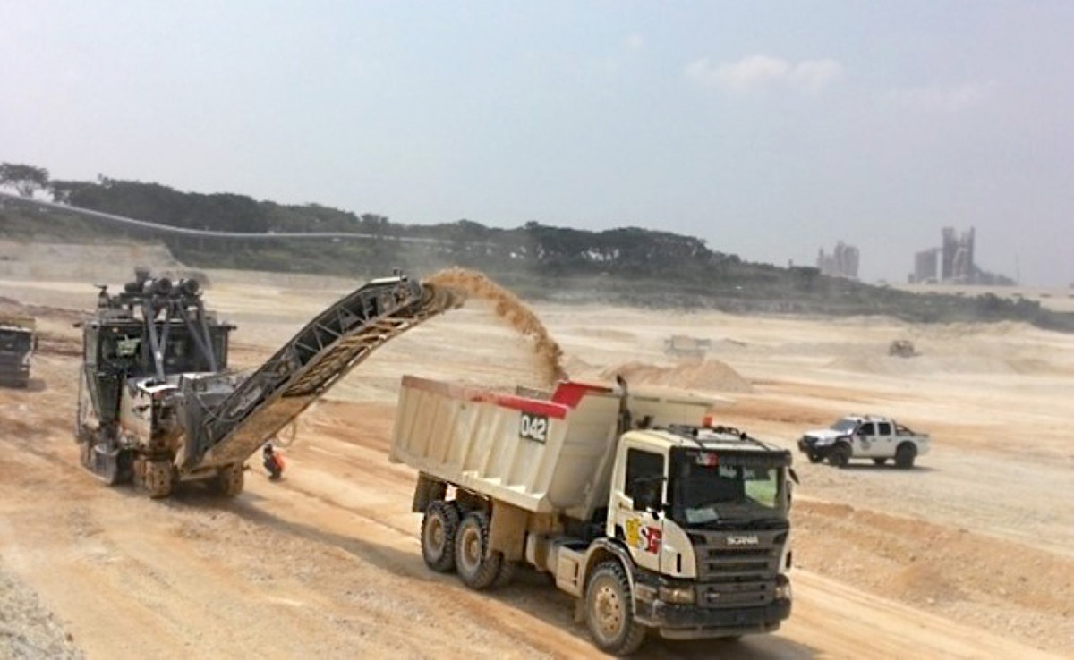 Banyak Keunggulan, SIG Terapkan Teknik Pertambangan Surface Mining