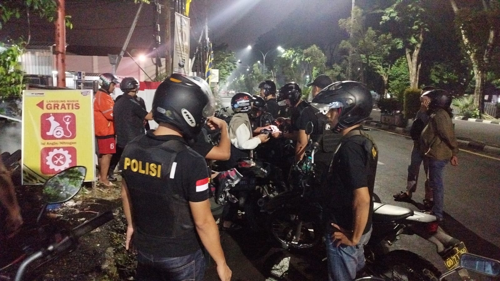 Tekan Kejahatan Jelang Lebaran, Satreskrim dan Resmob Polres Gresik Intensifkan Patroli Malam