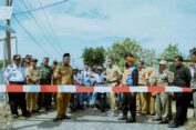 Bupati Gresik Pilih Proyek Populis dengan Inisiatif Pasang Palang Pintu Perlintasan KA
