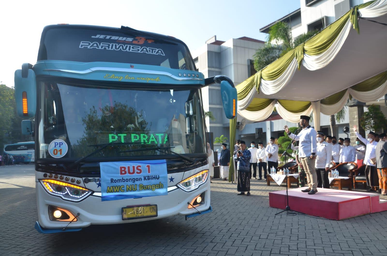Pemberangkatan Bertahap, CJH Asal Gresik Mulai Masuk Asrama Haji