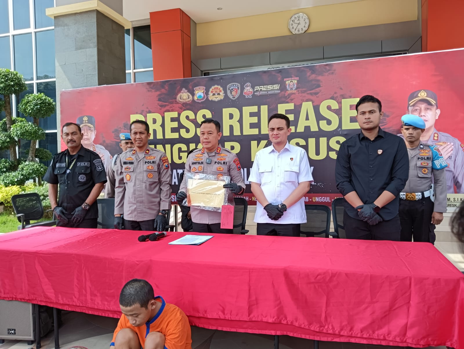 Penjual Arumanis Keliling Perumahan Coba Curi Motor di Gresik