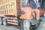 Gagal Nyalip, Pelajar di Gresik Tewas Tabrak Truk Tronton