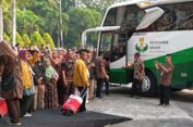 Pemberangkatan Calon Jemaah Haji KBIHU Petrokimia Gresik Lebih Optimal