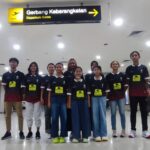 Asah Mental Tanding, 10 Atlet Panjat Tebing Cilik Gresik Ikuti Kompetisi Internasional di Singapura