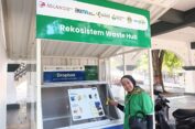 PG Sumbang Dropbox Sampah Anorganik agar Gresik Layaknya Kota Maju di Dunia