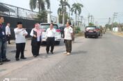 Pastikan Banjir Tak Beralih ke Rumah Warga, Wabup Bu Min Sidak Rencana Proyek Peningkatan Jalan Sumput – Driyorejo