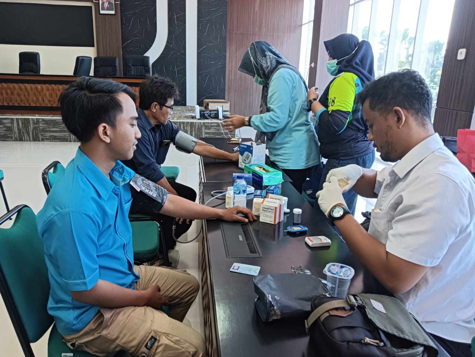 Berhadiah Motor, Warga Antusias Ikuti Donor Darah di Kejari Gresik
