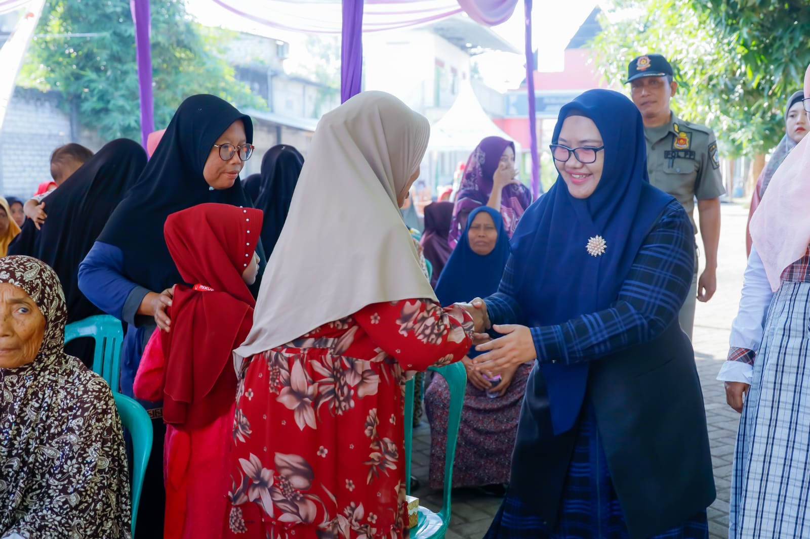 Ponpes Aswaja Kerjasama Djarum Foundation Gelar Layanan Medis, Bu Min : Sebetulnya Semua Warga Gresik Berobat Gratis