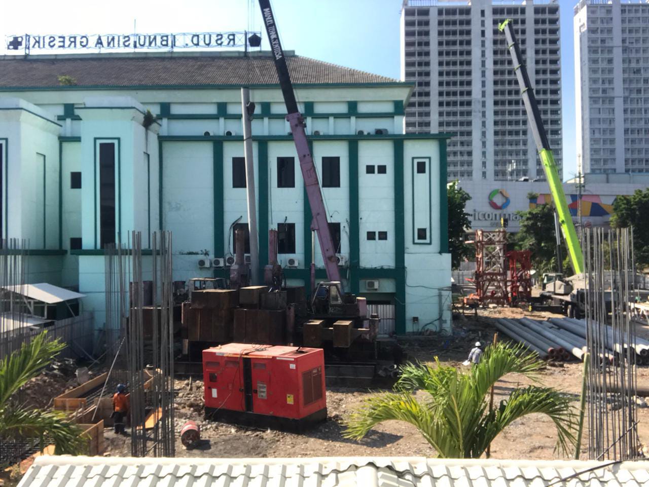 Progress Proyek RSUD Ibnu Sina Gresik Lamban