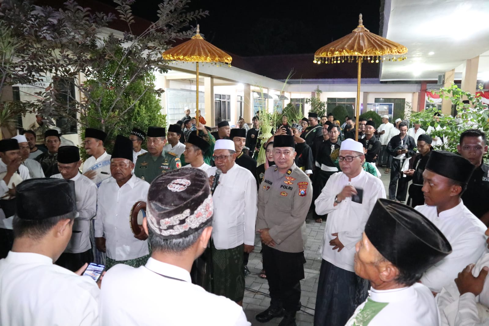 Tradisi Rebo Wekasan di Gresik, Terkandung Nilai Spiritualitas, Ekonomi dan Persatuan