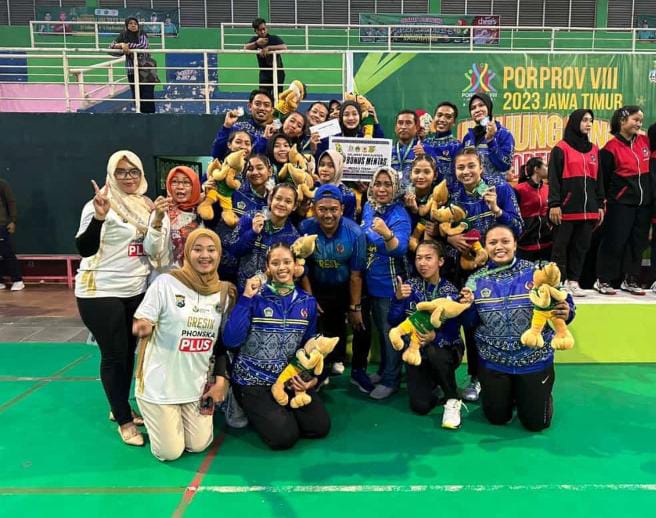 Mayoritas Pemain Binaan Petrokimia, Tim Voli Puti Gresik Raih Perak di Porprov Jatim 2023