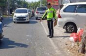 Putar Balik Ngawur,  Emak-Emak Tewas Usai Adu Banteng di Gresik