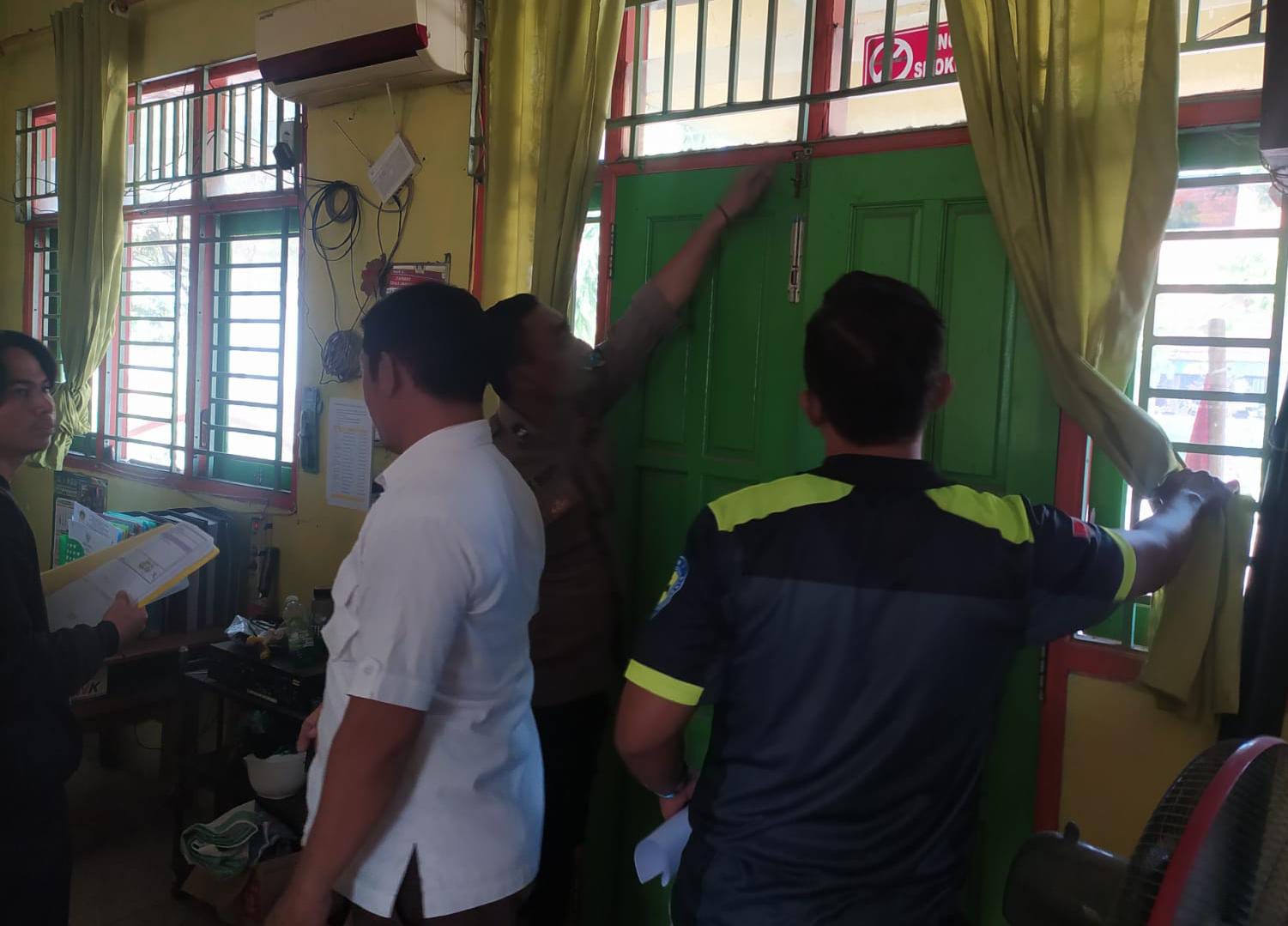 UPT SDN 166 Gresik Dibobol Maling, 8 Laptop dan 1 Proyektor Amblas