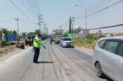 Ngantuk, Pemotor di Gresik Tewas Usai Seruduk Motor Lain di Depan