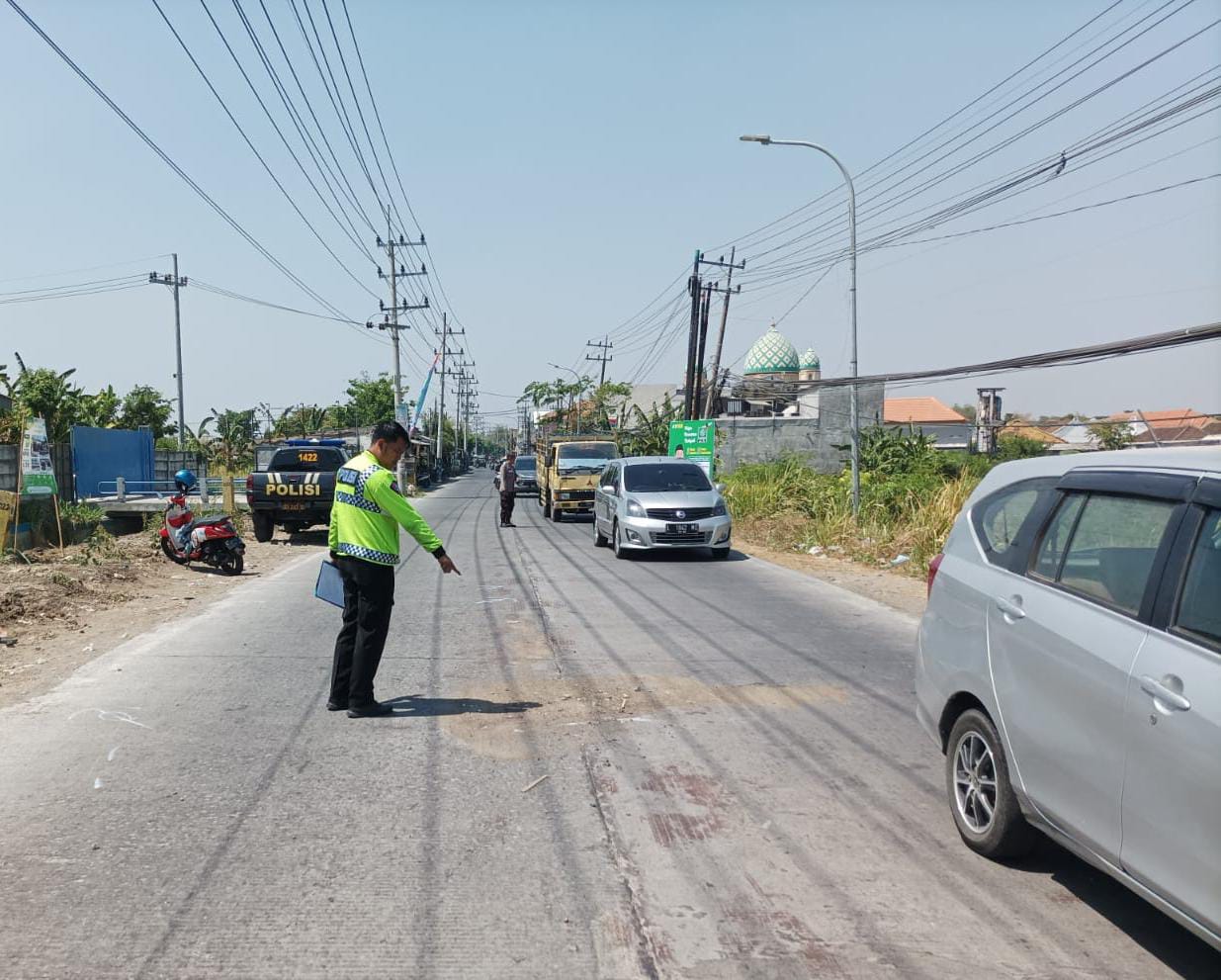 Ngantuk, Pemotor di Gresik Tewas Usai Seruduk Motor Lain di Depan