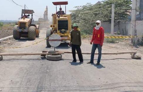 Ditutup Total, Jalan Alternatif Banjarsari Cerme – Kedanyang Diperbaiki