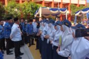 DPRD Gresik Desak Dispendik Segera Bagikan Seragam Gratis