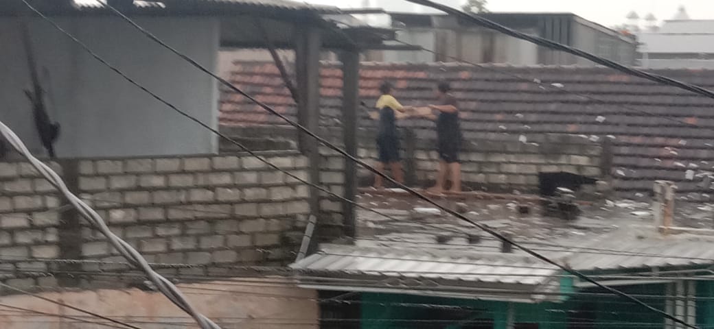 Puting Beliung Terjang Desa Pongangan, Dua Bangunan Semi Permanen Ambruk