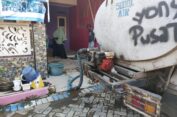 Janji Perumda Giri Tirta Beri Kompensasi Kirim Air Tangki Gratis tapi Warga Mengaku Ada Pungli