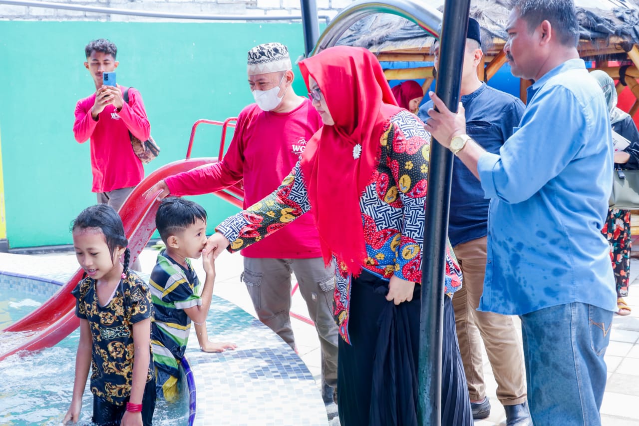 Resmikan WGL, Bu Min Minta Jadi Destinasi Wisata  Layak Anak