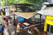 Gara-gara Obat Nyamuk, Warung Sembako dan Warkop di Gresik Hangus Terbakar