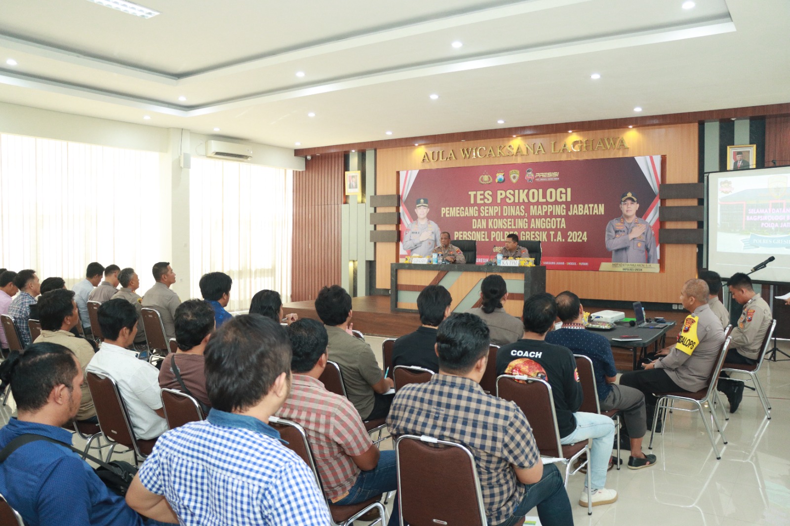 Anggota Polres Gresik yang Miliki Senpi Jalani Tes Psikologi