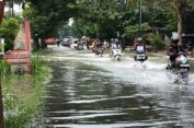 Banjir Kepung Enam Kecamatan di Gresik