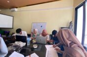 Bawaslu Gresik Dibantu Relawan Sisir Black Campaign di Medsos