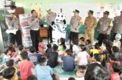 Permainan Kreatif dan Boneka Zebra, Cara Tim Trauma Healing Polres Gresik Hibur Anak-Anak Korban Gempa Bawean