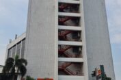 Diguncang Gempa, Gedung Kantor Utama PG Retak