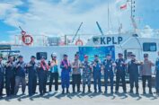 Patroli Laut Gabungan Cegah Kegiatan Ilegal di Perairan Gresik