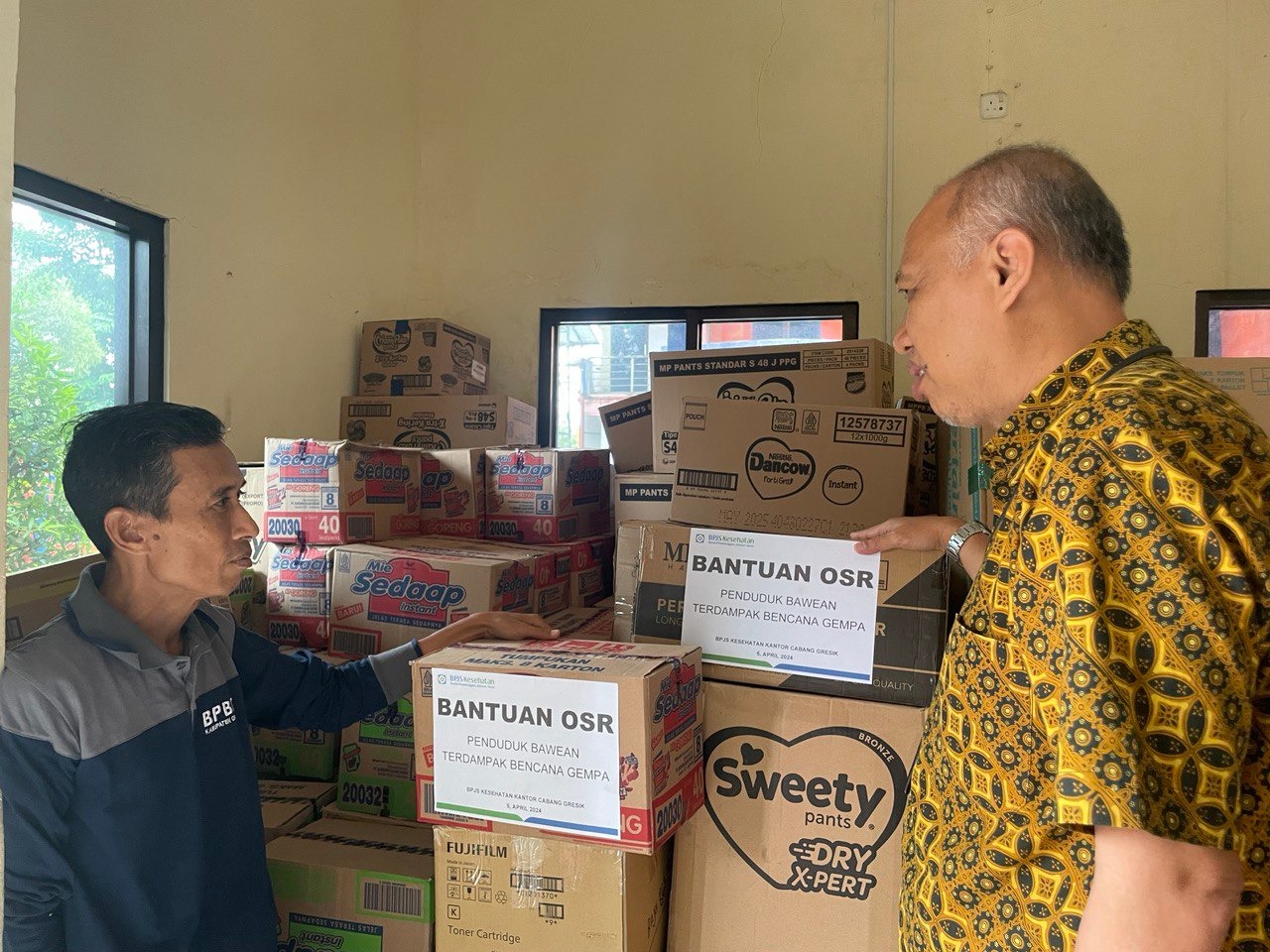 BPJS Kesehatan Gresik Salurkan Bantuan ke Korban Gempa Bawean