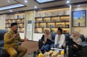 Temui Bupati Sebelum Aktivis Lingkungan Asal Gresik Hadiri Konferensi UNEP di Kanada
