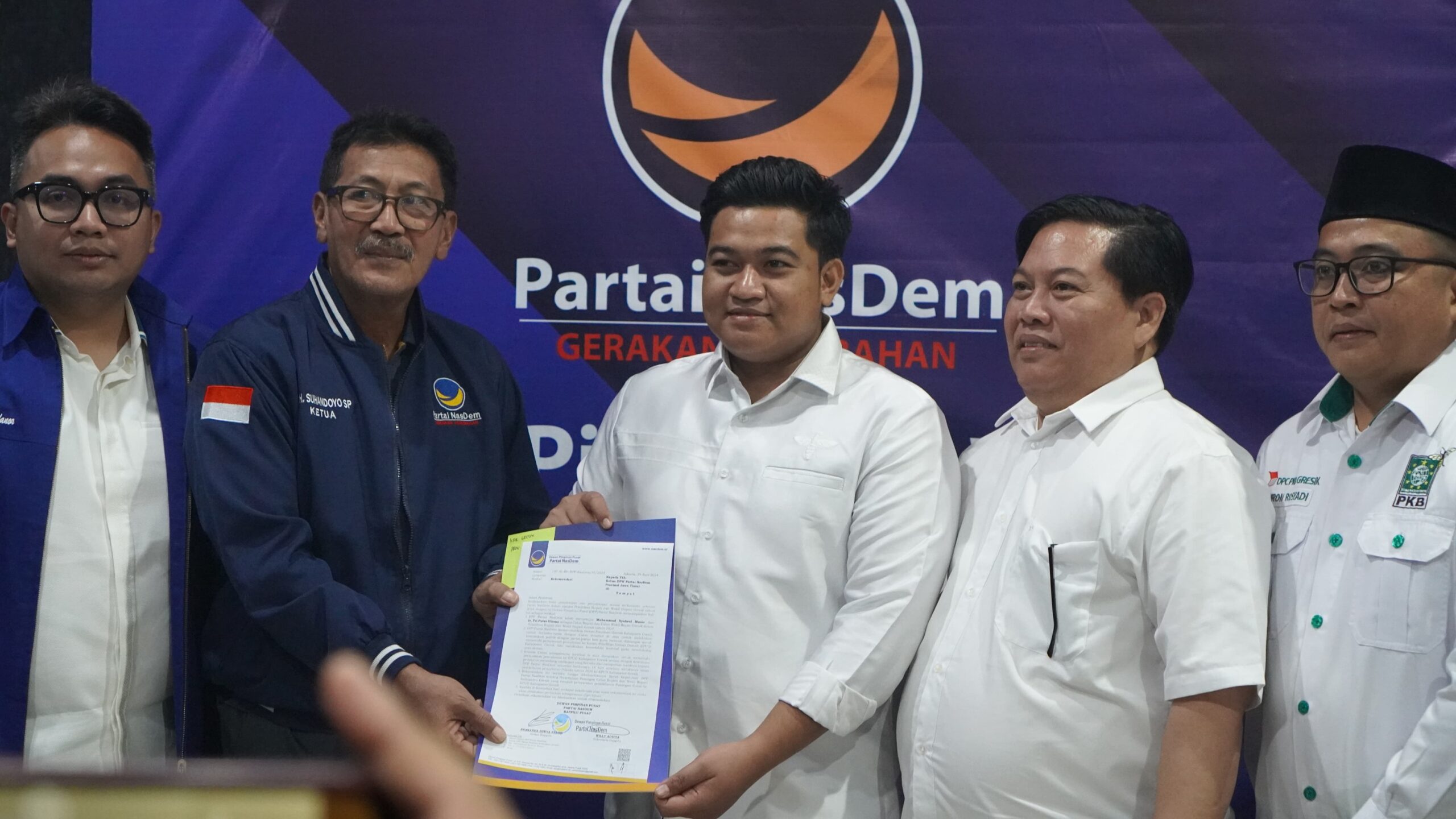 Gelombang Dukungan Terus Mengalir, Partai Nasdem Resmi Usung SanTri Running di Pilkada Gresik 2024