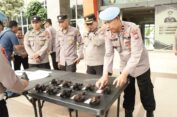 Sidak Pemegang Senpi Inventaris Dinas Polri di Polres Gresik